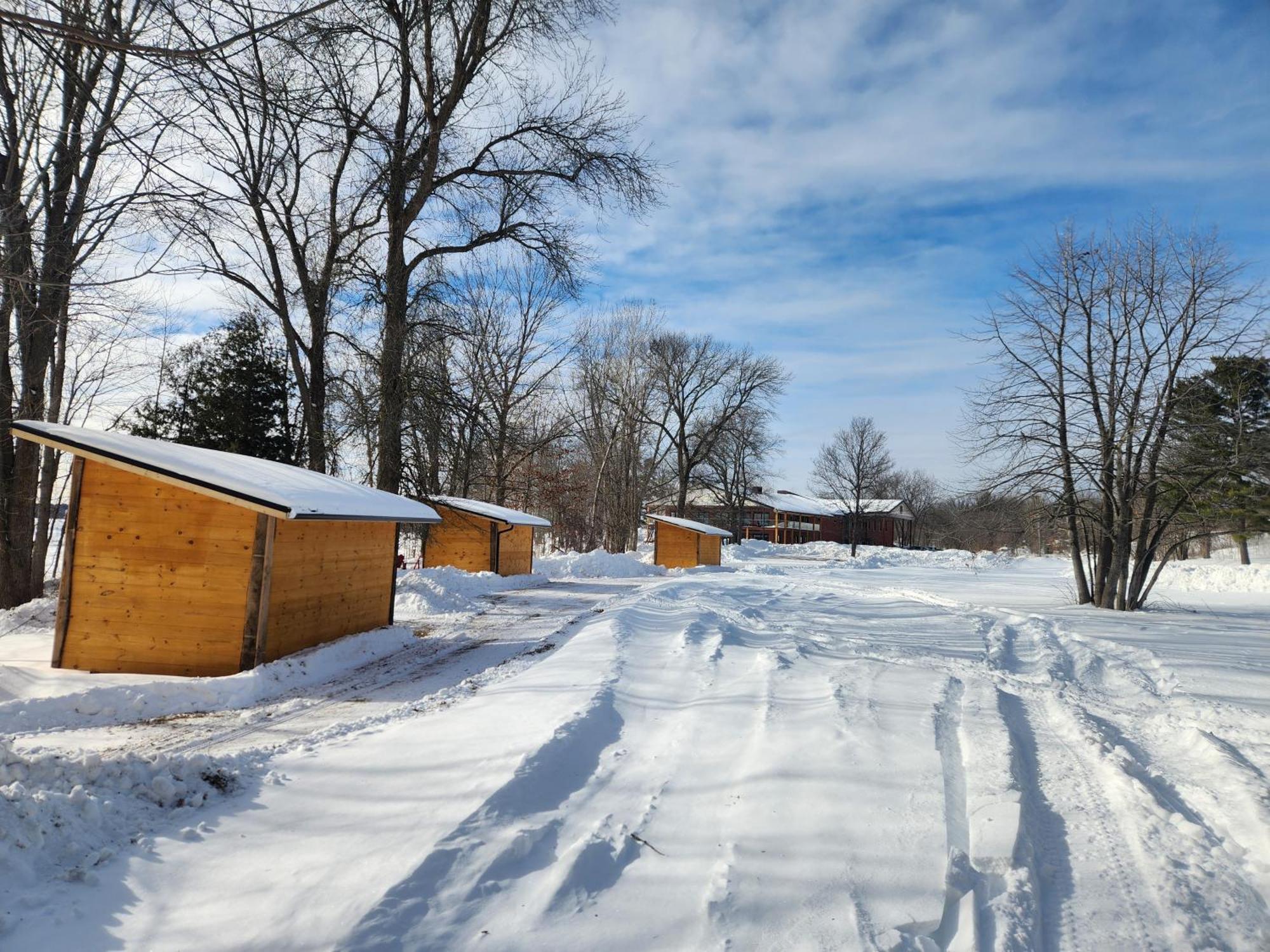 Stoco Lake Lodge Tweed Exterior photo